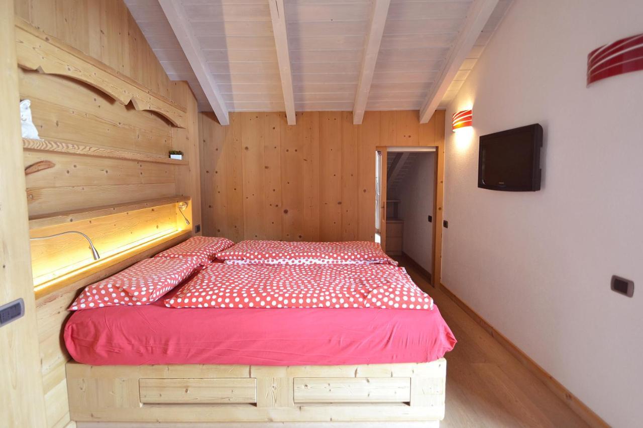 Appartamenti Calanda - Livigno Center Exterior photo